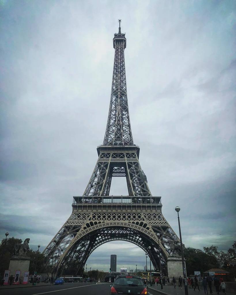 NicolasCatard's tweet photo. Faisons simple, elle ne vieillit pas
paris #pariscartepostale #loves_paris #parisjetaime #parismonamour #pariscit… https://t.co/f3lgpqeULa https://t.co/ZleCGWooCl