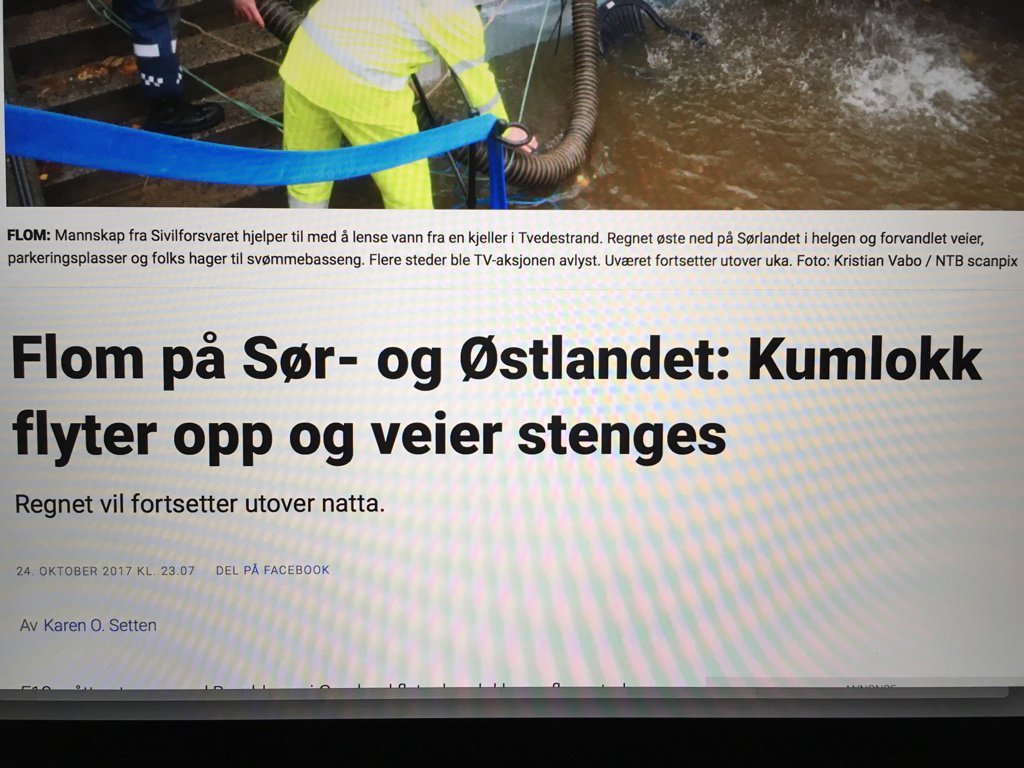 Madsbass's tweet photo. Miraklenes tid er ikke forbi!
Flytende kumlokk, dere.
#willitfloat #canitfloat https://t.co/tGHTsDgbH6