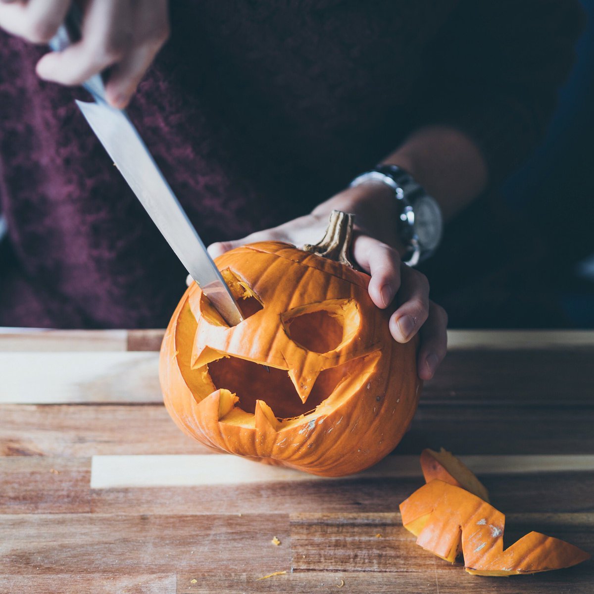 kanava_to's tweet photo. #Halloween valmistelut aloitettu toimistolla 🎃🎃 https://t.co/uNRPyU40bu