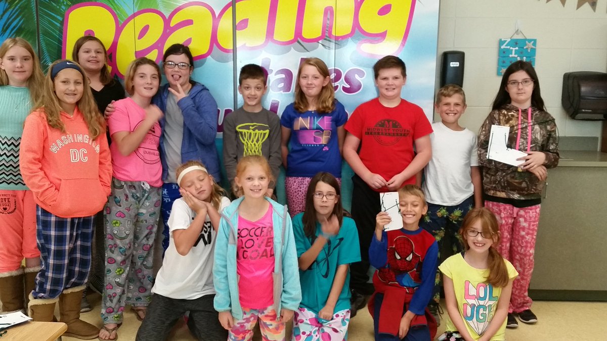 MrsZink136's tweet photo. #redribbonweek2017  Stay Calm and Relax in your pajamas https://t.co/Jmnbxbpsic