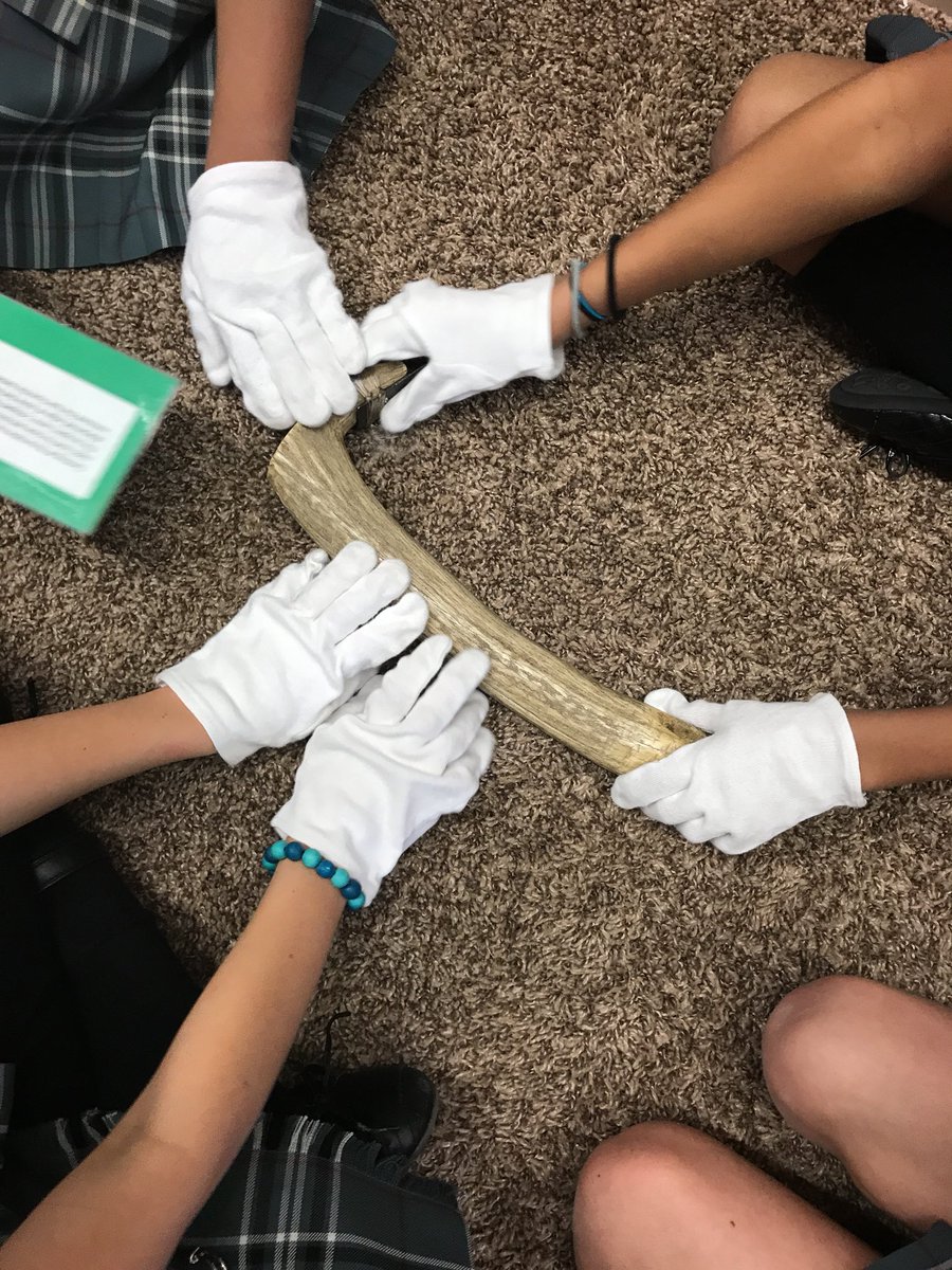 Exploring artifacts! The grade 5s are developing wonders as we learn about the people of the past. Thank you #glenbowmuseum <a href="/CalGirlsSchool/">Calgary Girls Charter School</a>