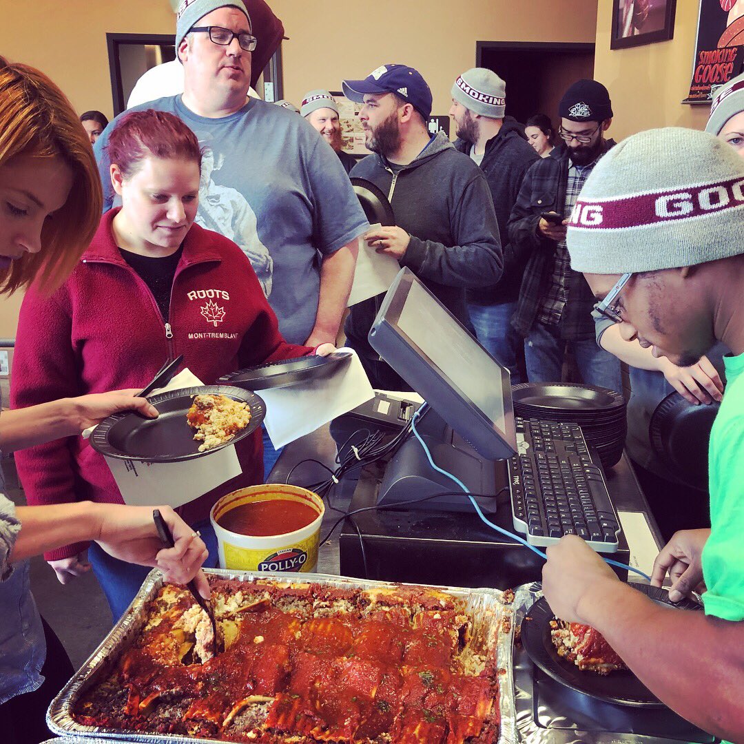 SmokingGoose's tweet photo. how we do staff meetings #ShiftMeal https://t.co/Ra2dlzkgO4