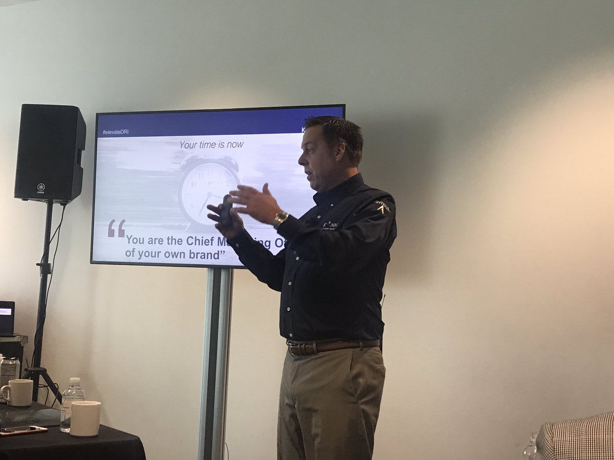 TEAMCancunDRI's tweet photo. "You are the chief marketing officer of your own brand." #elevateDRI Kraig Kann https://t.co/2IgmIkjkdf