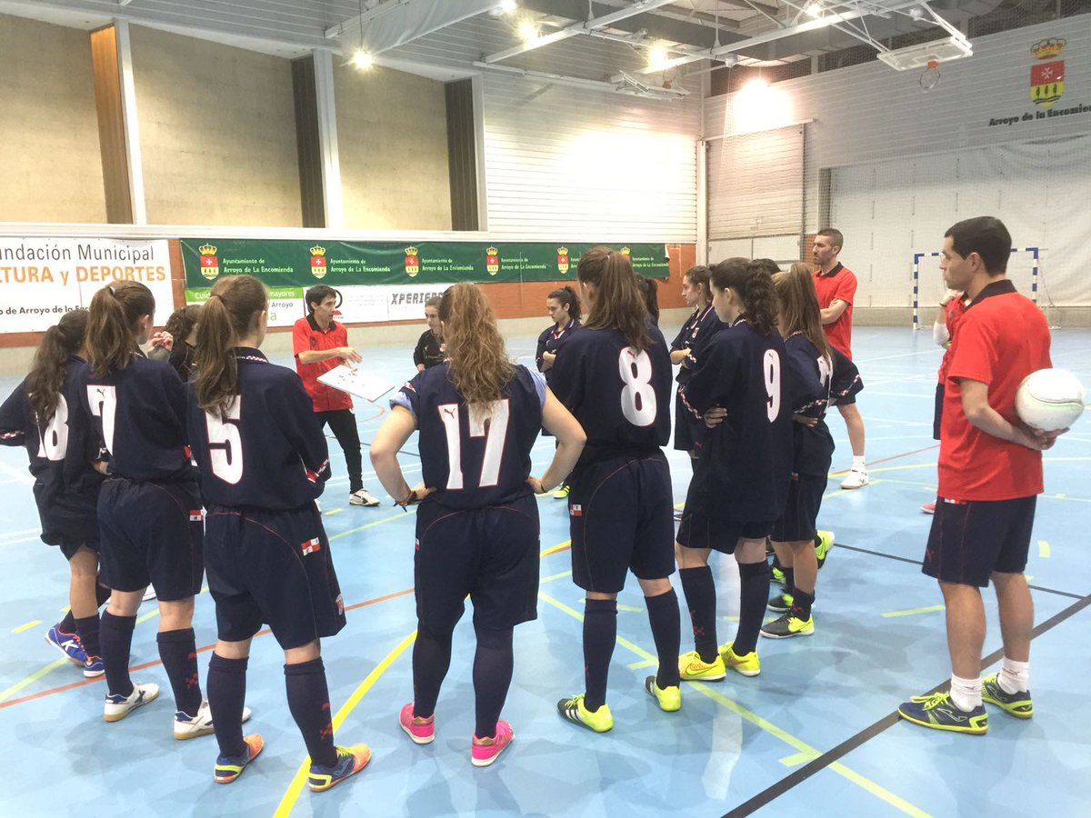 FCyLF's tweet photo. 1ª convocatoria de entrenamiento ⛹️‍♀️ Preselección #CyL #futsal Femenino S21 👉30 de octubre con 16 jugadoras @FCyLF https://t.co/4PWefl5HaI https://t.co/MurmZXOHWv