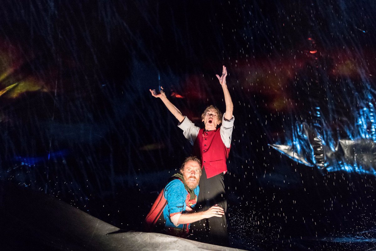 oldvictheatre's tweet photo. #onthisday 2016: the first preview of #OVLear. Were you in the audience? #OV200 https://t.co/JASabUwTUv https://t.co/O9eR6xHMFc