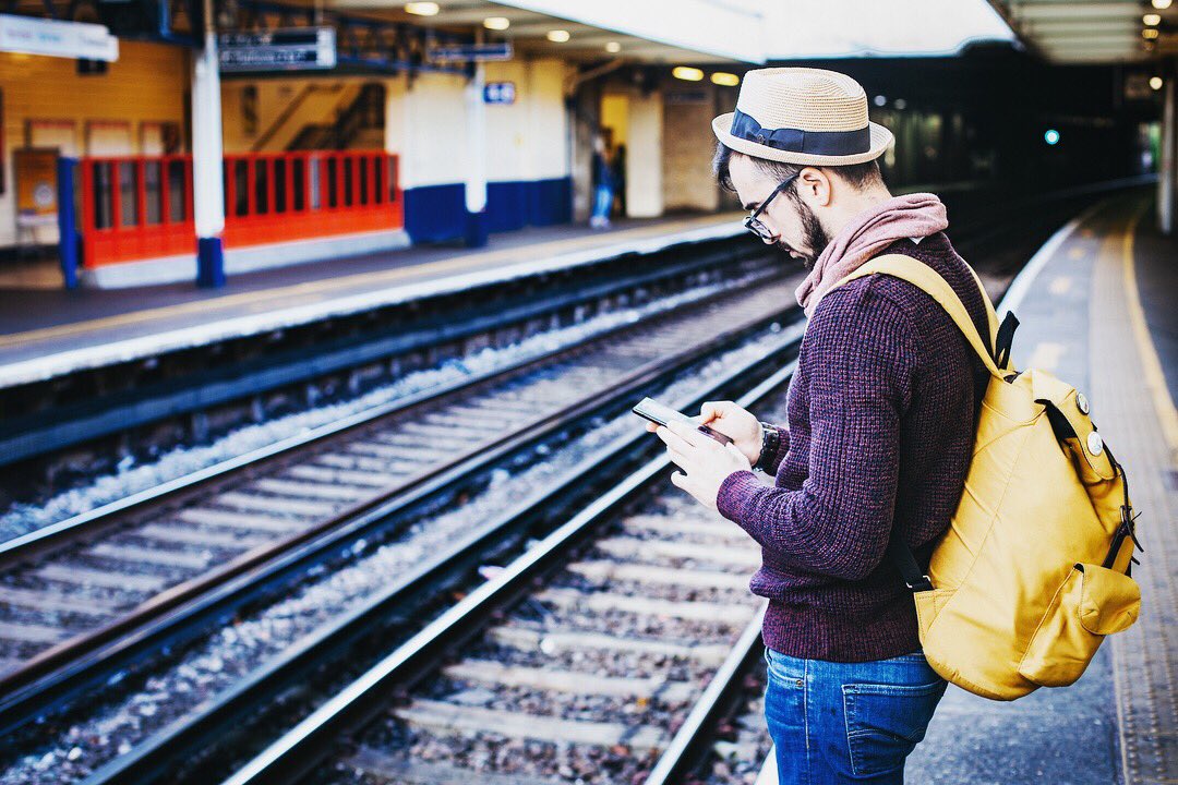 _eightandeight's tweet photo. Grab consumers attention, where they focus their attention... Social Media! #Marketing https://t.co/7CRyYzqPAN
