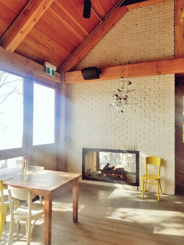 GracieCarroll's tweet photo. Confirming that @thedrakehotel's #DrakeDev is still as stunning as ever! Excited to get a preview of #Countylicious today in #PEC 😋 https://t.co/nihHkH3bfg