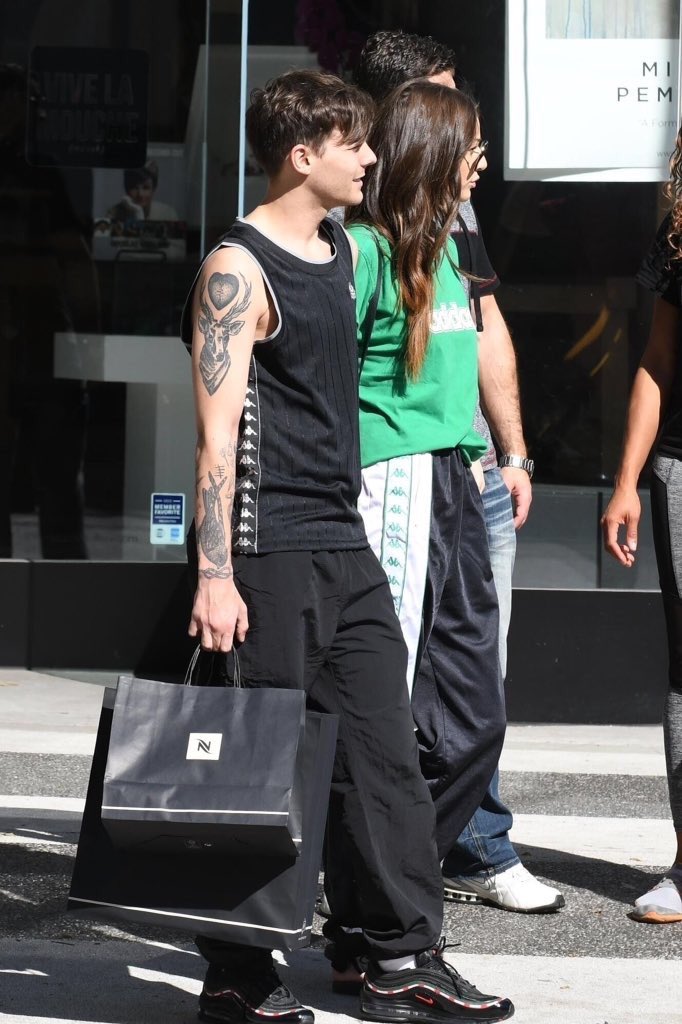 EleanorsDefence's tweet image. Adidas power couple 🔥