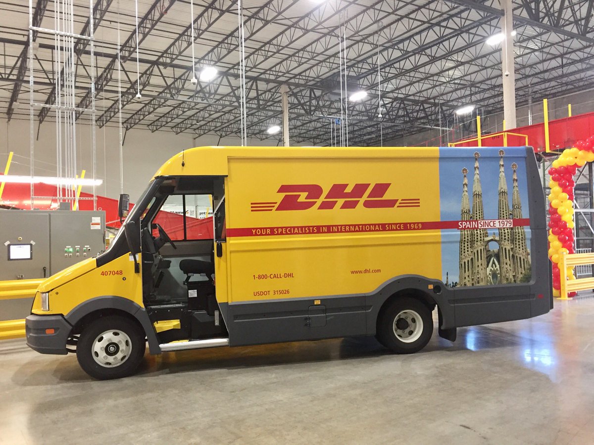 .@GingerSEvans  "This new <a href="/DHLUS/">DHL U.S.</a> shipment facility helps grow air cargo activity at ORD. This year we're on track for record 1.8M tonnes.”