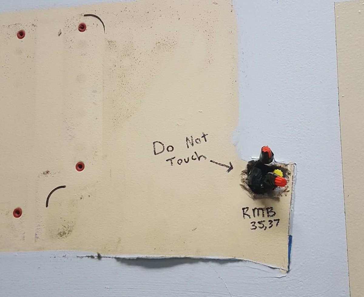 TaurusProj's tweet image. You'd think that would go without saying... #shocking #OSHA #electricalfail