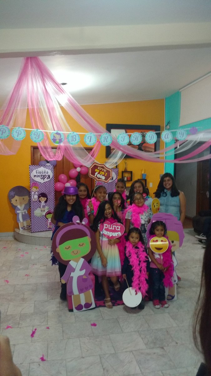 fiesminispa's tweet photo. Estos fueron nuestros eventos del pasado fin de semana 😄😍😊 Dafne y Camila 👑
#fiestaminispa #spaparty #sparties #niñasspa #cumpleañospa https://t.co/yEcQRmAFDw