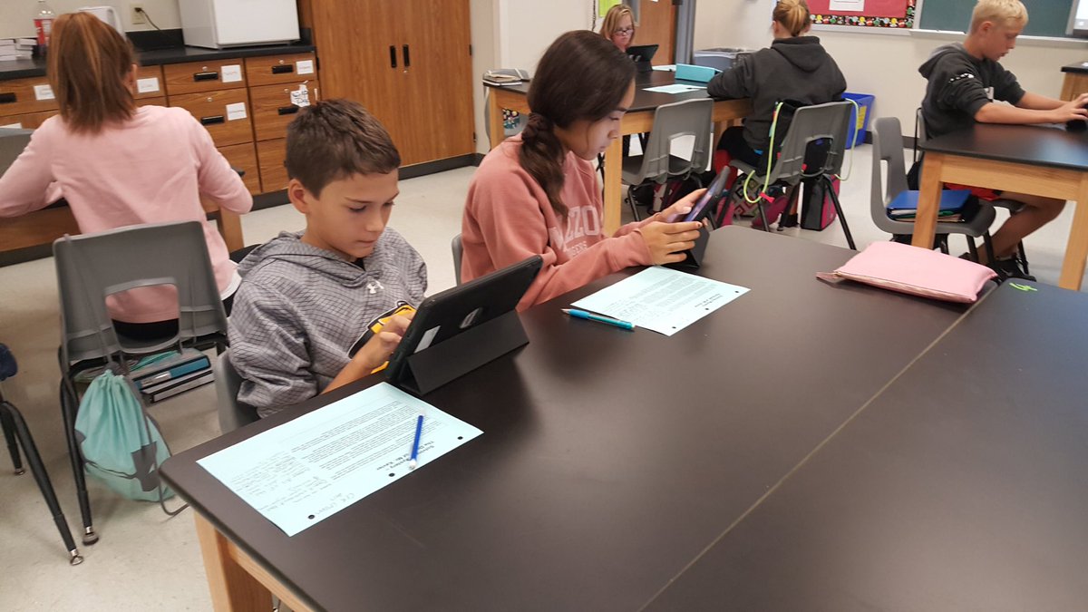 SchnakeMichelle's tweet photo. Claim, evidence and reasoning helps us organize our thoughts and communicate.   Scientific explanations are hard work 😓 https://t.co/yYLRiEUF8V