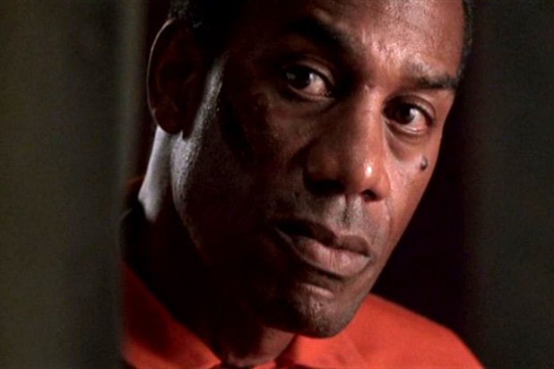 Happy to Joe Morton who among his many fabulous roles portrayed Martin Wells in episode Redrum. 