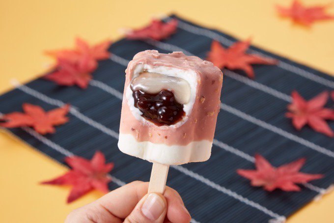 コールドストーン×あいすまんじゅう、小豆餡ともちもち特製餅を包んだ、初の和風アイスクリーム - fashion-press.net/news/34348
