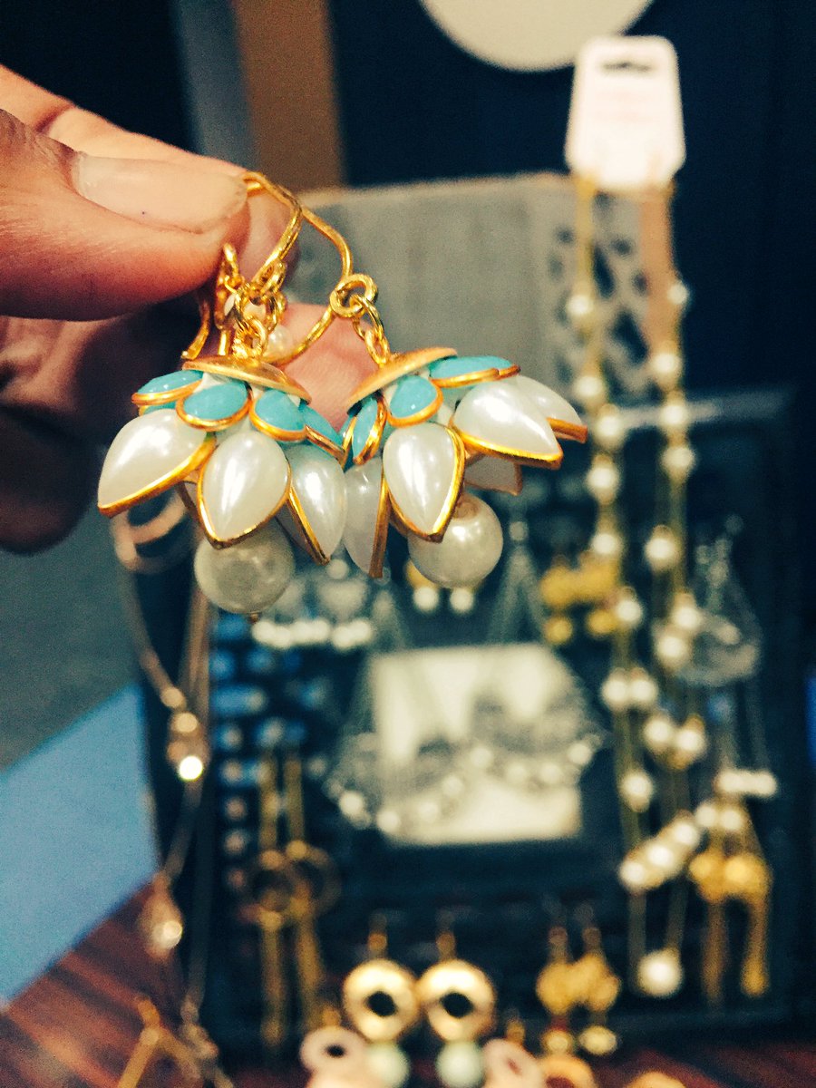 LittleHornOk's tweet photo. beautiful "lotus flower" creation by @swatiguwalani @Text100India #textdiwali #TheMotleyCollection prfct way 2 bring grace to spcl occasions https://t.co/4k45KzgaUG