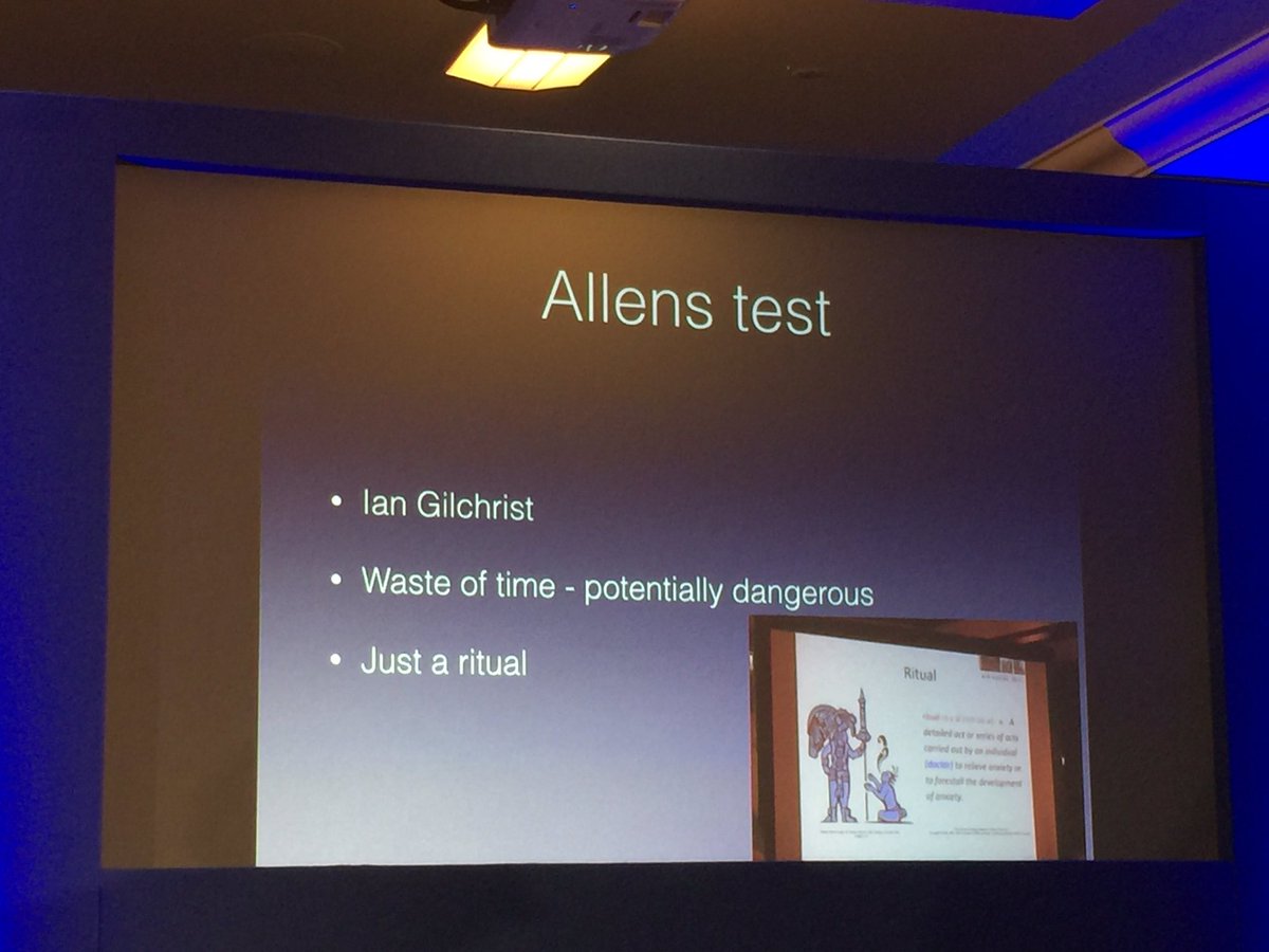 mmamas1973's tweet photo. @karimratib overview of #aimradial and twitter #radialfirst #TRA2017 discussing porsche, @Radial_ICG the only complication of abn allen's test is a retroperitoneal bleed, Matrix study overview @DrMauricioCohen @rajivxgulati @RodrigoBagur https://t.co/rTsasGHyel