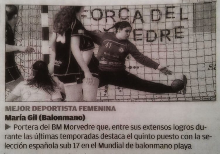 AnisaviSports's tweet photo. El balonmano presente en la gala del deporte del @AytoSaguntoCom con los jóvenes María Gil @BMMorvedre y @ToniSario98 @iKasaBMMADRID https://t.co/XBPwSbXuXx