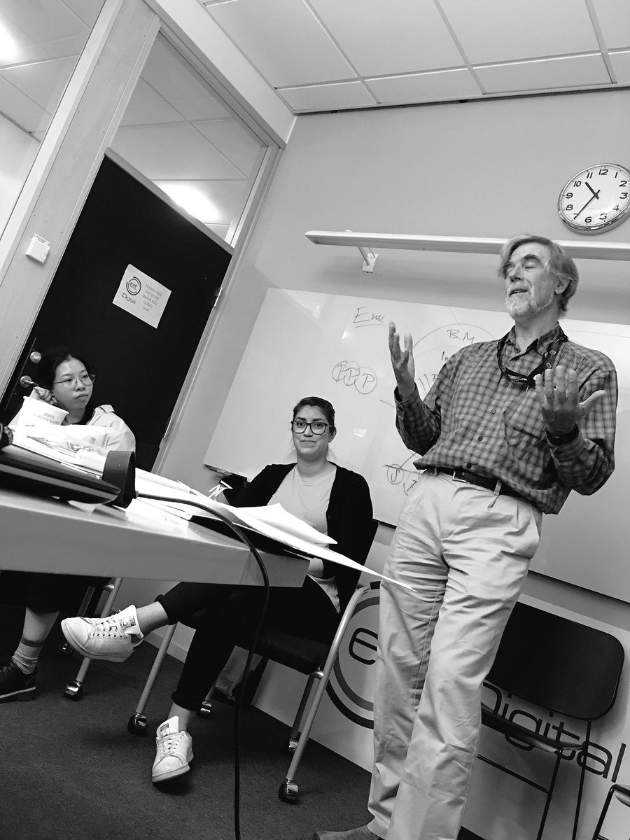 EkstrandLinda's tweet photo. Mark Smith, professor, how do we do this? No restrains, not just knowing, understanding is the key... #solskol #mentorspace educator of the future https://t.co/jVBgJ2gZWv