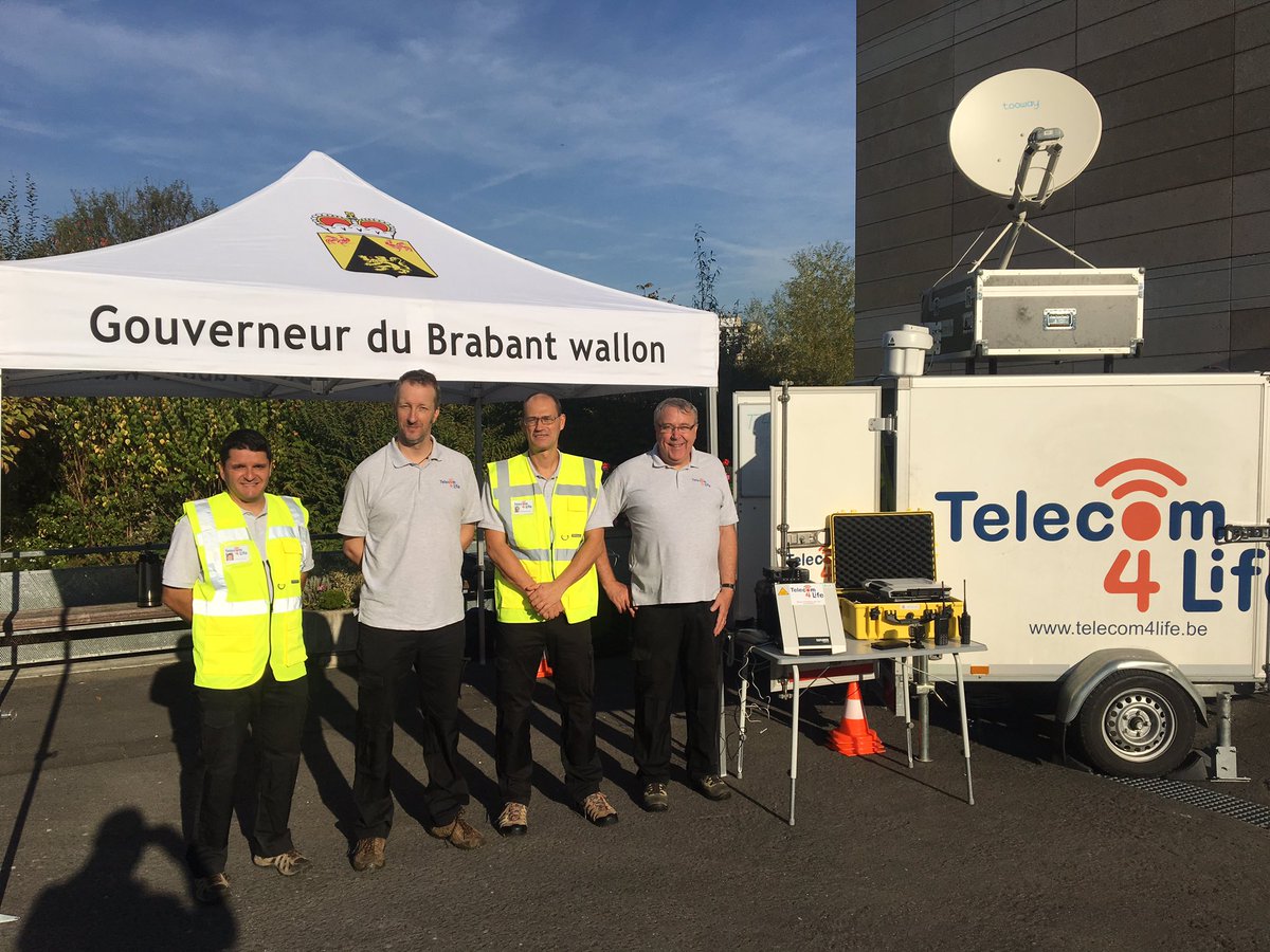 Marc_Lerchs's tweet photo. Prêts chez le Gouverneur @gillesmahieu pour signature convention #Telecom4Life. #EmergencyComs @VISOV1 @bears_uba @CrisiscenterBE @FNRASEC https://t.co/Vd2lUhKlFo