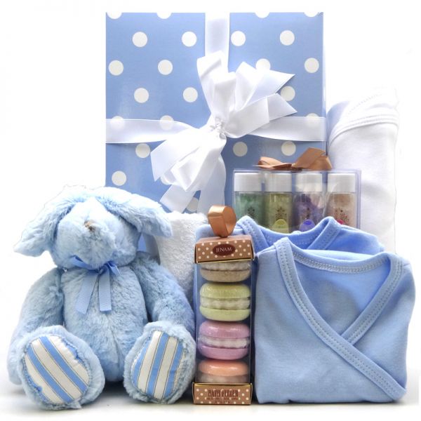 Gift Lady tweet media