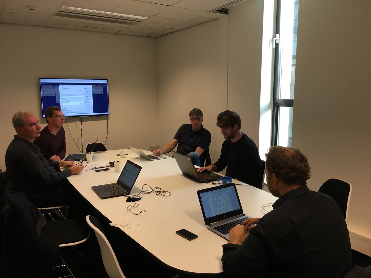 judvg's tweet photo. Net besloten dat we gaan bloggen #projectoverleg #adamnet #verhaalvanamsterdam #LOD @OBAmsterdam @lukask https://t.co/XkBQADGJ4v