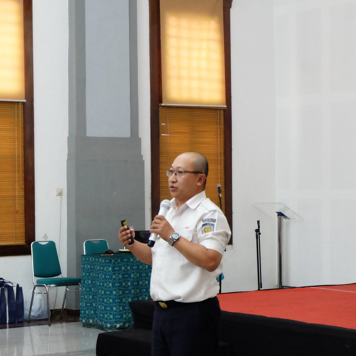 3rd day of GNAM Week 2017 - Mr. Aloysius Goentoer Setyawan as Vice President New Business Cooperation and  Policy Development <a href="/AdvancedMgmt/">Advanced Management</a>