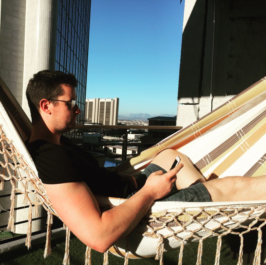 LittleGateLink's tweet image. Uber and Airbnb are changing business travel forever. #Business #Travel #AirBNB #Uber ow.ly/sIJK30fI1Bw