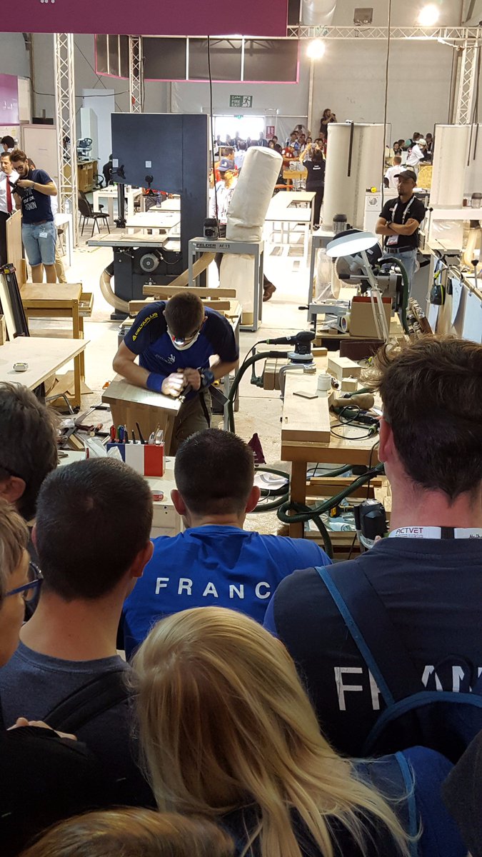 Mouvement des Entreprises de France tweet media