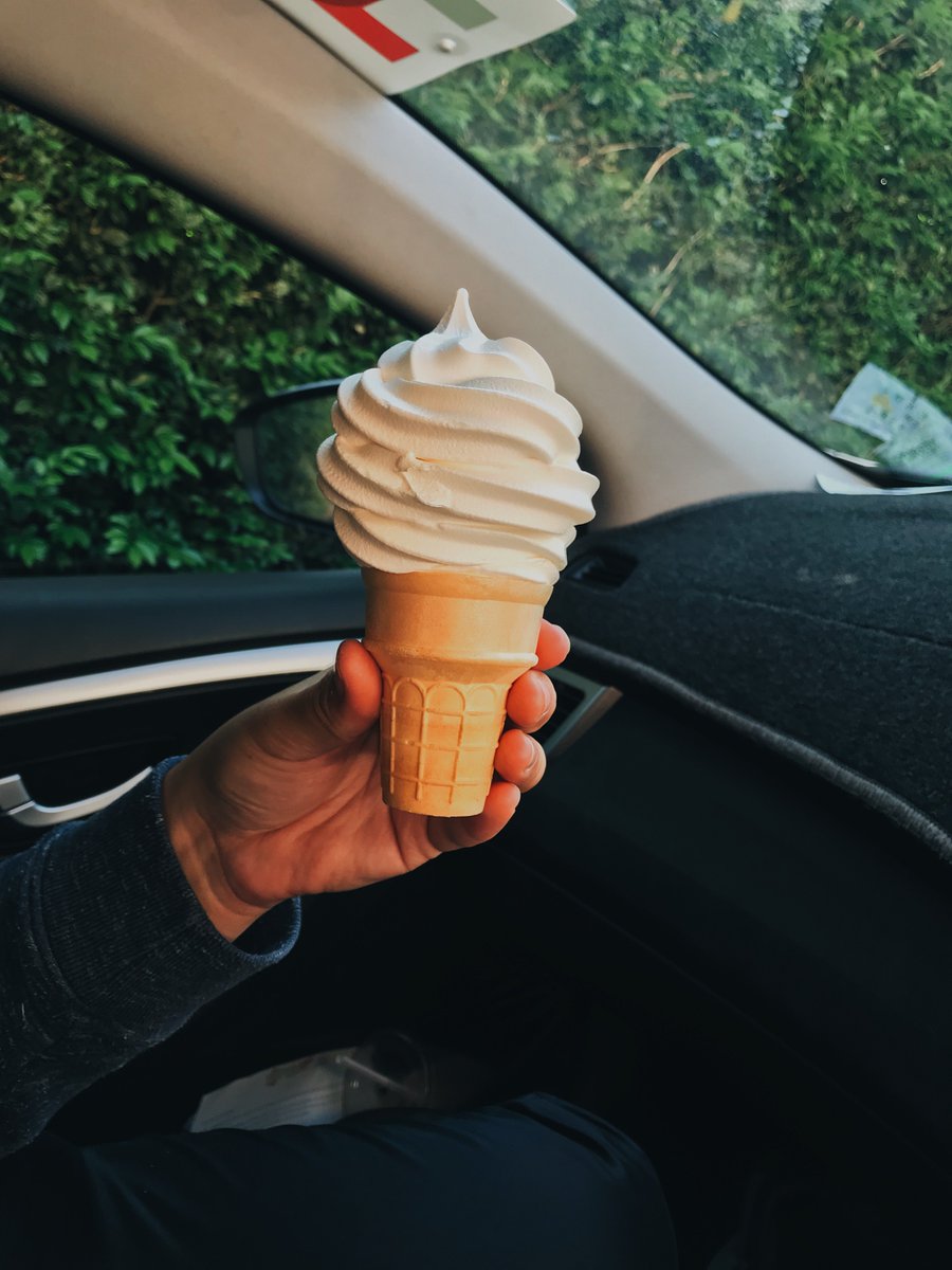 paulbraven's tweet photo. Just about justifies the 50c price tag #thanks @maccas https://t.co/UgHIUJBqaP