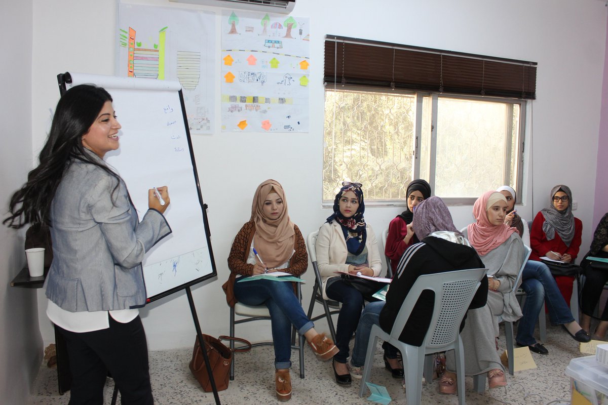 TanweerCMN's tweet photo. #Media_Training held by @RadioAlbalad924 in Al-Rusayfeh, as a part of #Nubader project implemented by @mercycorps, supported by @EUinJordan https://t.co/tDPfUxvAKN