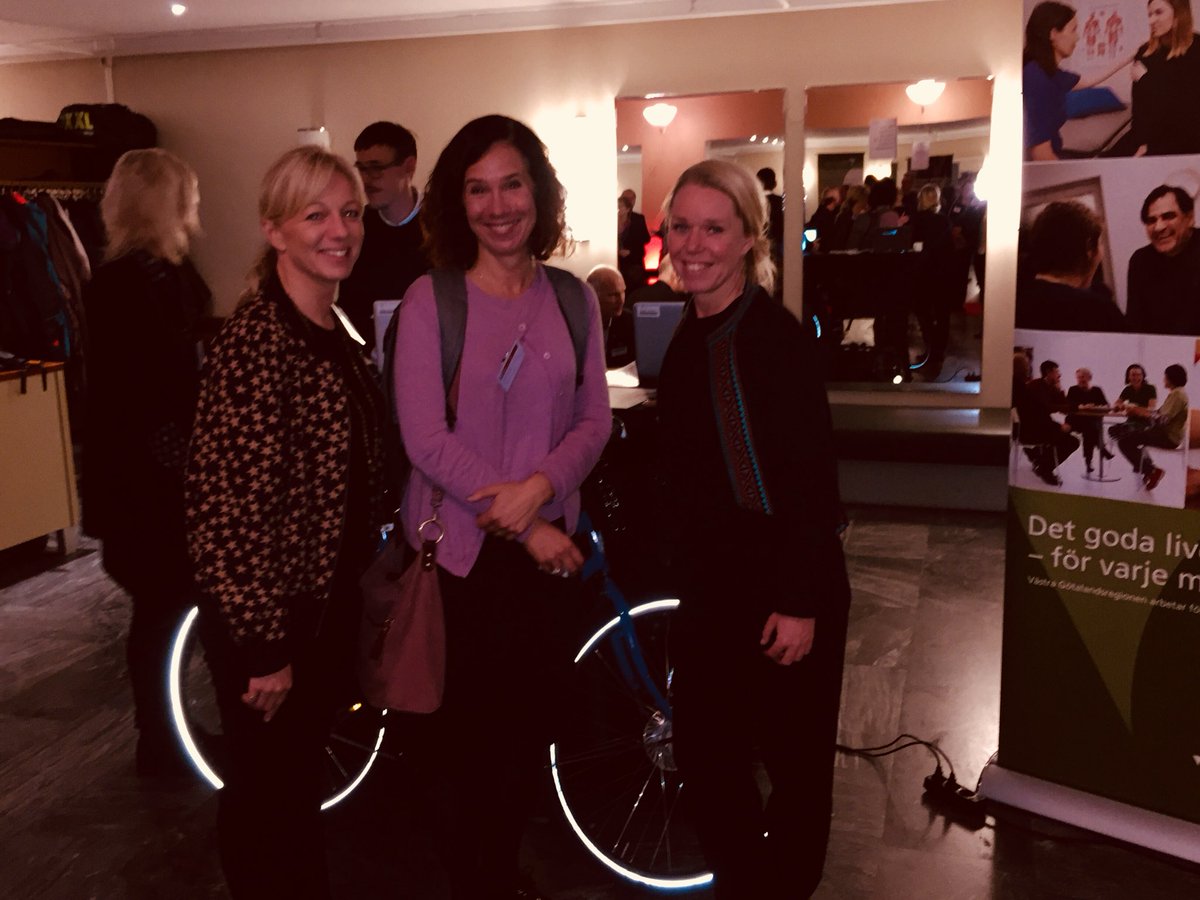 Miljö och mänskliga rättigheter - avgörande för framtidens medarbetare. <a href="/HelenaN_vgr/">Helena L Nilsson</a> Viveca Reimers och Anna Jakobsson på VGRs chefsdag #vgr