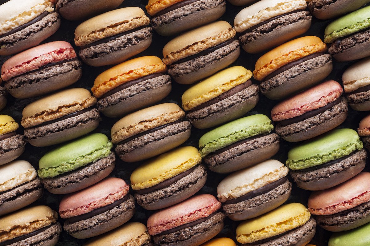 TipiakFSUK's tweet photo. Add French flair to your menu with our new #macaron collection which beautifully pairs chocolate with six winning combinations #TipiakTopTip https://t.co/o2uf1xDZvo