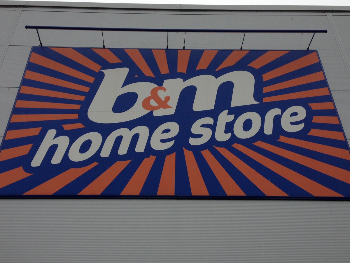 AveryWindows's tweet image. Sign cleaning this morning