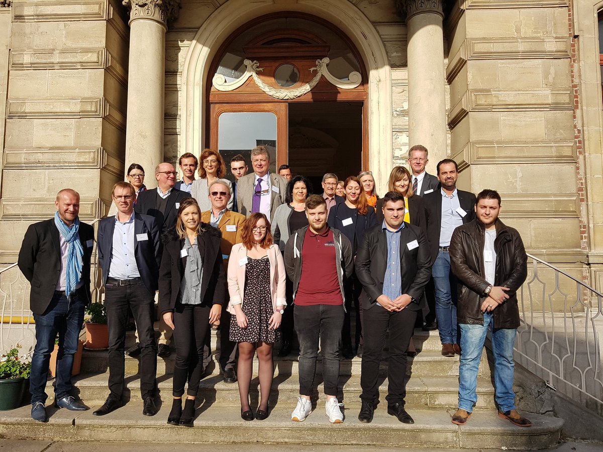 cepreco's tweet photo. Bienvenue à la nouvelle promo #perspectiveagences Lille! @AXAFrance https://t.co/2KRuAHYbbT