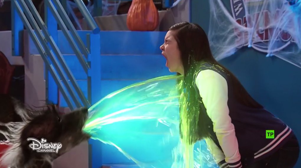 PortalDisneyES's tweet photo. Ya tienes disponible para disfrutar de los episodios especiales de #Halloween de las series #RileyYElMundo y #AmigasADestiempo en el servicio #DisneyChannel #PopPick gracias a @MovistarPlus 🎃💀 > https://t.co/NmtywIsoSL https://t.co/zzIlZL70gp
