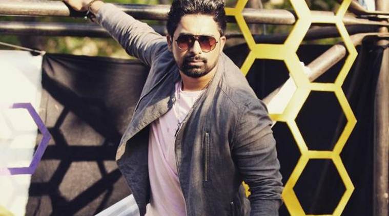 news24tvchannel's tweet photo. Rannvijay launches his personal app #RannvijaySingha #personalapp
https://t.co/mEibmjZOa6 https://t.co/edFgOO78wA