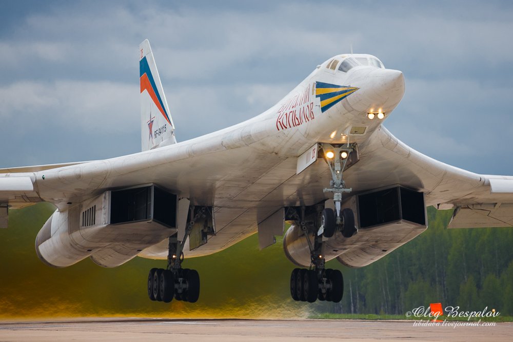 Волнующий момент отрыва от бетона ВПП красавца-стратега Ту-160 "Василий Копылов". Tupolev-160
#tupolev #ввс #airforce #оак #uac #megaplane