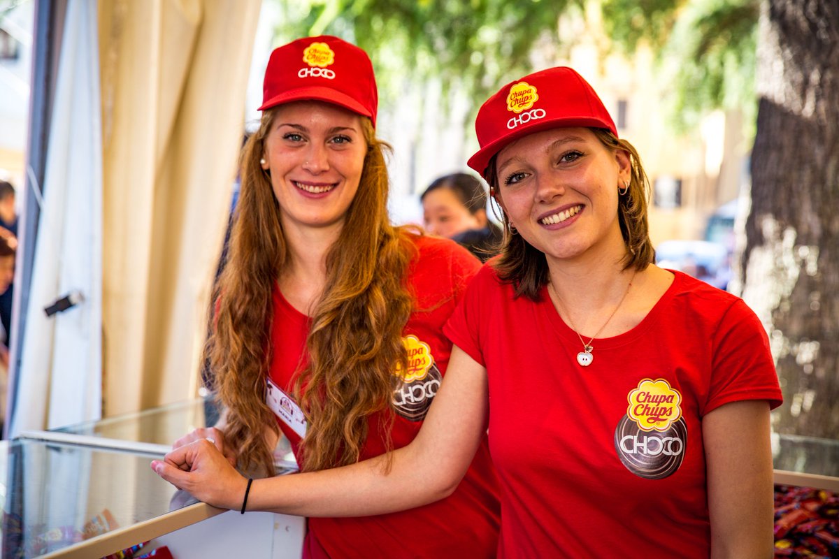 faceciok's tweet photo. Chupa Chups per la prima volta ad #Eurochocolate! Acquista la #Chococard e ritira subito l'omaggio della nuova linea #ChupaChupsChoco https://t.co/YHGTwfNjq6