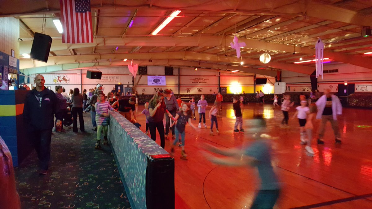 BESLeads's tweet photo. STEM Lab and Skateland and Exploration, oh my! #activelearning @HanoverSchools https://t.co/kbXeCGrKdT