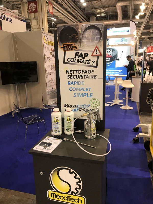 SELDMecaTech's tweet image. #EQUIPAUTO2017 ça continue, toujours au Hall 3 emplacement E106, pour vous servir ! cc @EQUIP_AUTO #fueladditive #oiladditive #lubricants