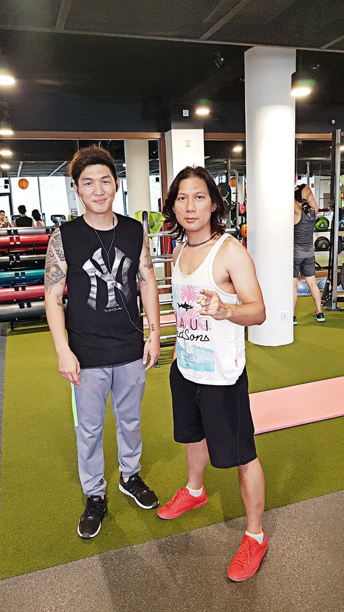 KEYLASHI93's tweet photo. Keep It Up....ToTheTop !!
#justKey
#workoutday
#realfitness https://t.co/kq8SHkEJci