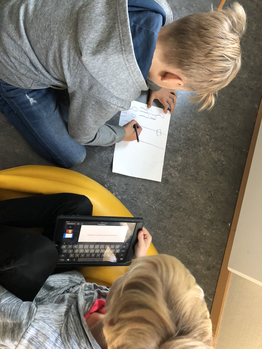 emelie_hallmann's tweet photo. Uppdrag för #åk4 #tojnan: https://t.co/ZMYbrdjZgu #TedEd #logiskttänkande #matematik #begrepp #samarbete presentera i #keynote https://t.co/WwJEarAGht