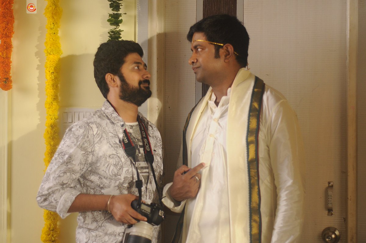 SMTollywood's tweet photo. Latest Working Stills of #Drushti 
@23_rahulr @vennelakishore #PavaniGangireddy https://t.co/9skpo7ACAu