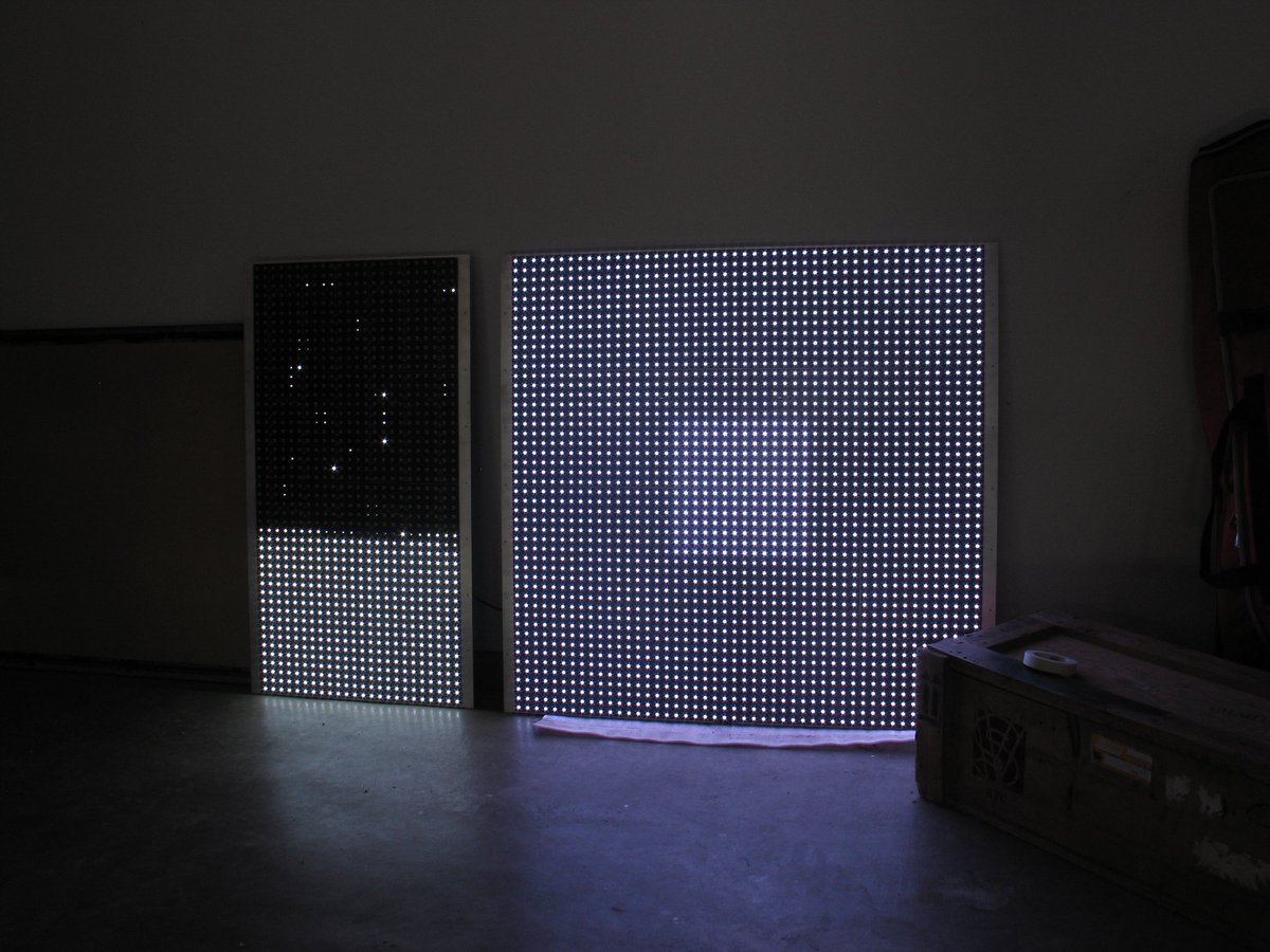 KiboWorks's tweet photo. 2012 #Bespoke #LED display panel 
#LEDEffects #Kibostory https://t.co/oCC4l83khc