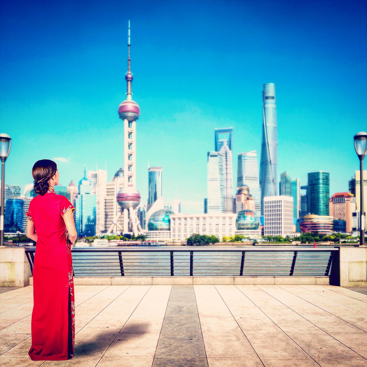 Rose_LeMarc's tweet photo. What a week! Till next time, Shanghai ✨

#roselemarc #lemarcspirit #shanghai #fashionweek #shanghaifashionweek #thebund #qipao #tillnextyear https://t.co/lGwqdqkhM7