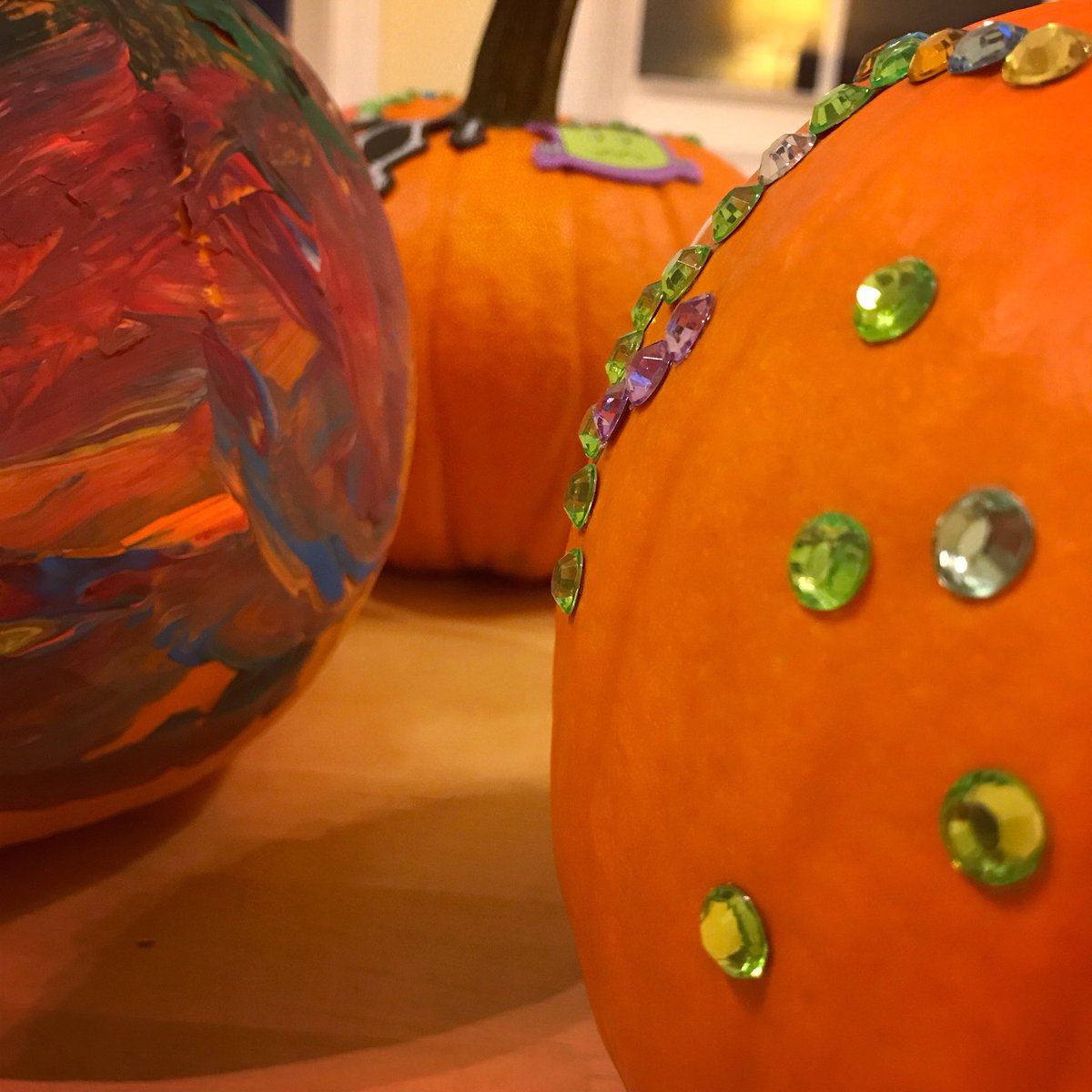 KnoxWeekend's tweet photo. 🎃How do you do your #pumpkins: carve, paint, or bejewel? #KDUBscares #Halloween #tminus13days https://t.co/dlodZ0gTqJ