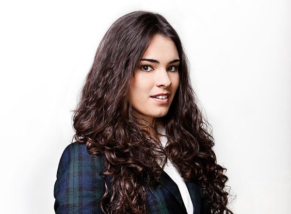 telenovela_es's tweet photo. .@Alba_Brunet, la atrevida Leonor de @Acacias38_tve cumple hoy 24 años, ¡felicidades! https://t.co/n2V8WChnPN