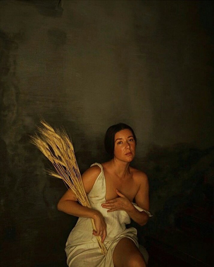 Niknakco's tweet photo. Jamie Beck's Provence Self Portraits are reminiscent of classic European paintings. https://t.co/Q5HLu1KKc3 https://t.co/Y4YOcp84BV