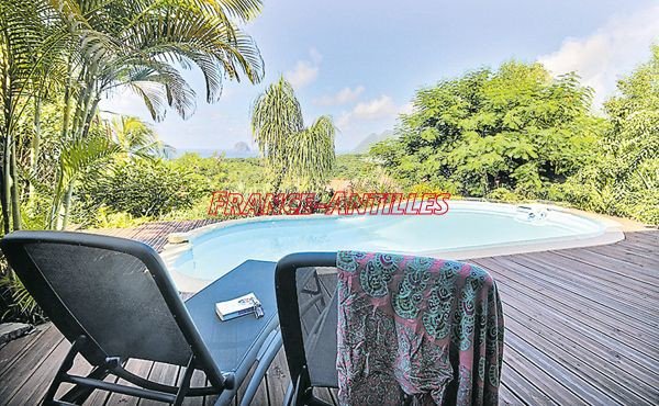 Antilles_Nation's tweet photo. « Welcome à la Maison » : premier rendez-vous pour loueurs saisonniers - Économie en Guadeloupe
https://t.co/4mUYHi1vAo https://t.co/WgkJZqci7T