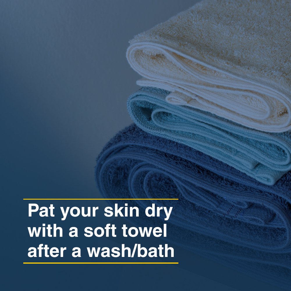 eloveraindia's tweet photo. Do not prone your skin to dry and itchiness by rubbing it harshly with towel after a bath.
#Elover #SkinTip https://t.co/Rs4Nv2hrX2